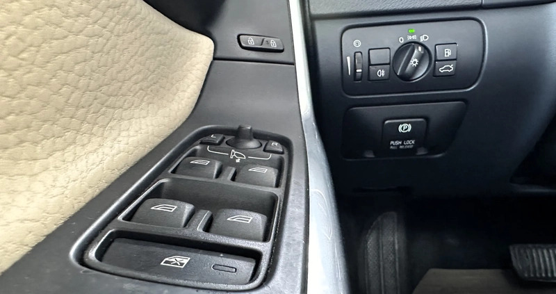 Volvo V60 cena 34900 przebieg: 262000, rok produkcji 2011 z Olsztyn małe 781
